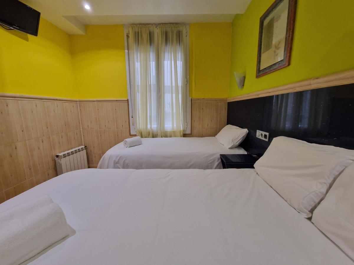 Pension Izar Bat Guesthouse San Sebastián Kültér fotó