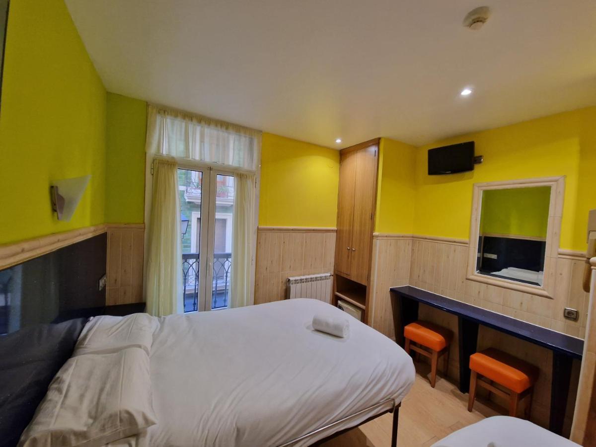 Pension Izar Bat Guesthouse San Sebastián Kültér fotó