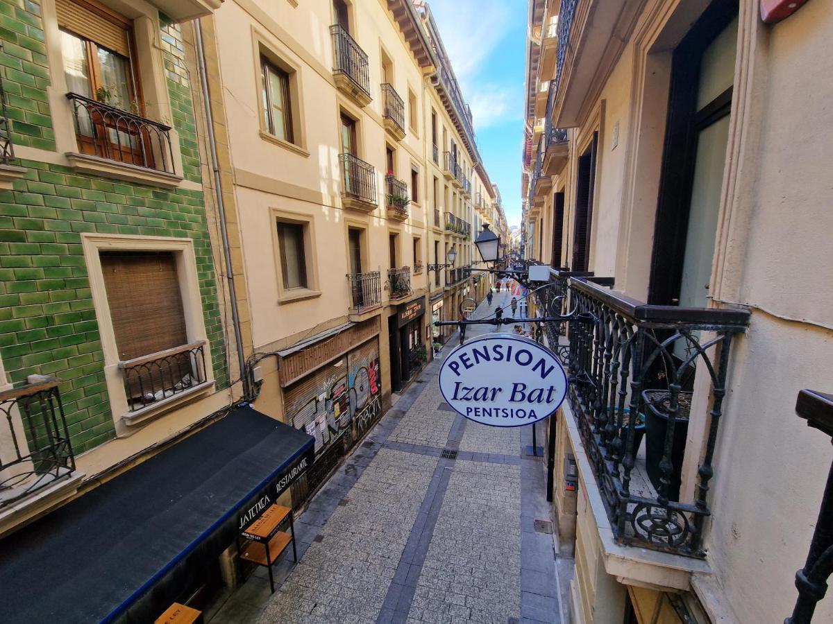 Pension Izar Bat Guesthouse San Sebastián Kültér fotó